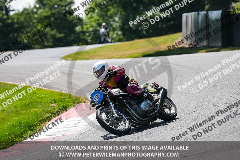 cadwell park;cadwell park photographs;cadwell trackday photographs;enduro digital images;event digital images;eventdigitalimages;peter wileman photography;racing digital images;trackday digital images;trackday photos
